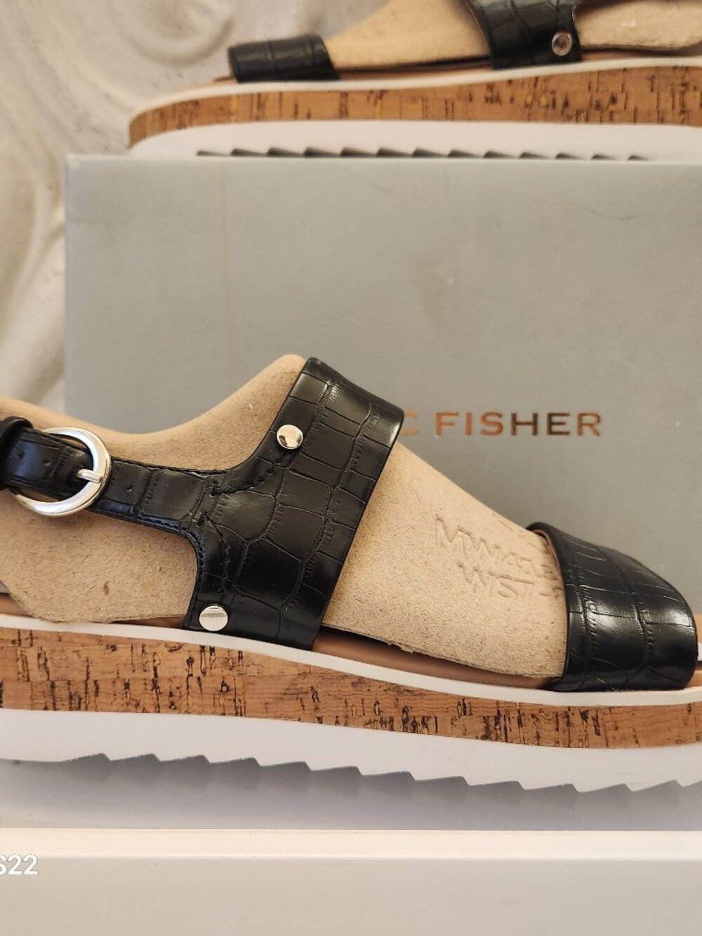 Marc Fisher Faux Leather "Gordy" Sandals. NIB. Size 8